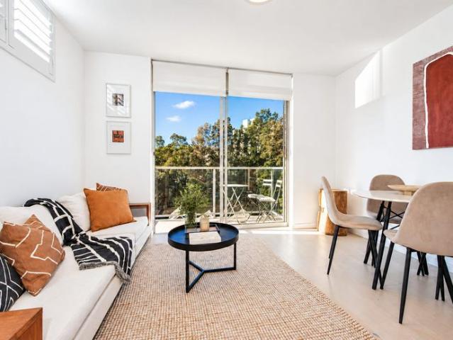 Apartment for rent in Eastern Suburbs, Sydney