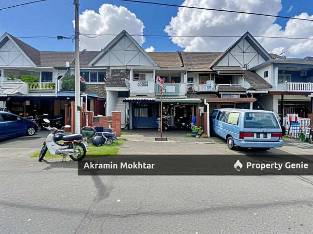 Townhouse for sale in Langat, Selangor
