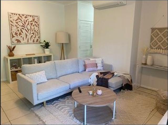 Apartment for rent in Redlynch, Queensland
