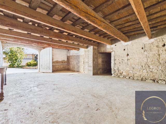 Maison vente à Arles, La Salle Les Alpes
