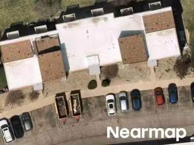 House for sale in Macomb