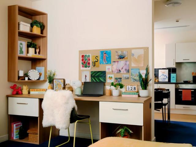 Studio for rent in The Slade, Oxfordshire