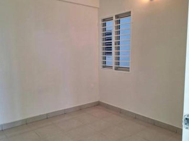 Apartment for rent in Tanjong Sepat, Selangor