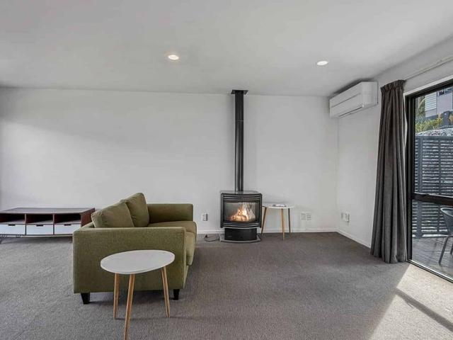 House for rent in Otakou