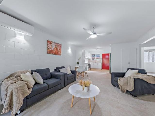 Apartment for rent in Cannonvale, Queensland