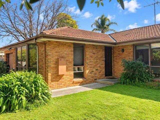 Townhouse for rent in Box Hill North, Melbourne