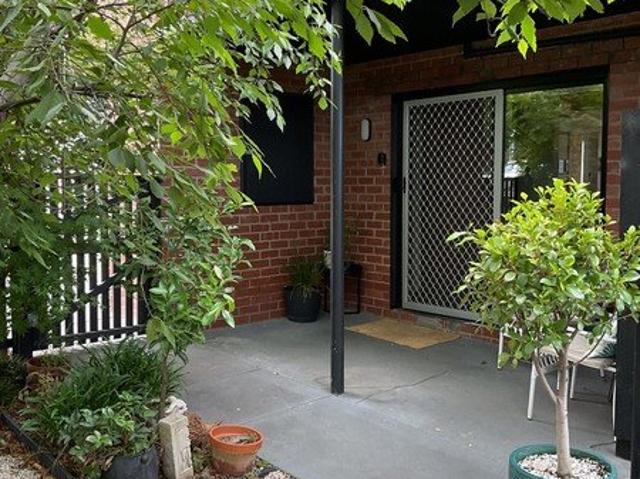 Apartment for rent in Selbourbne Villas, Hobart