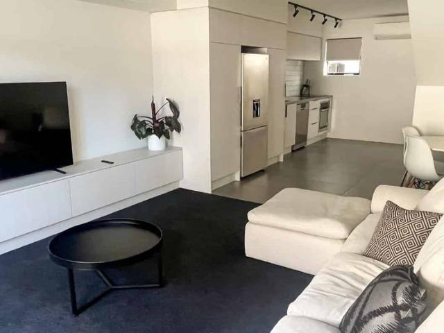 Townhouse for rent in Heathcote, Canterbury