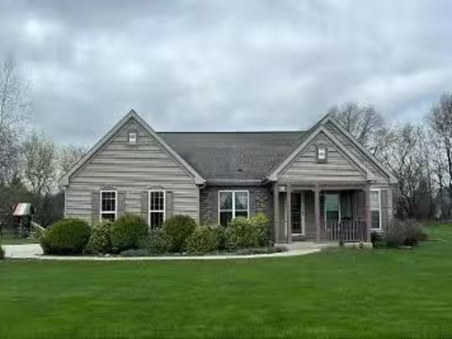 House for sale in Menomonee Falls