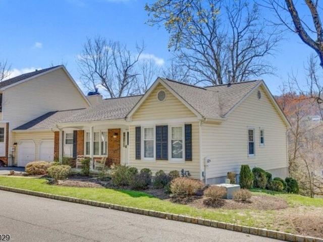 House for sale in Allamuchy Township, Warren County