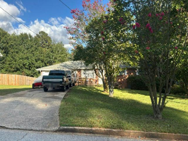 House for sale in The Oaks, Douglasville