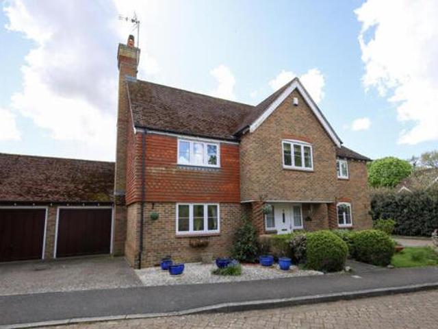 House for sale in Horsham, West Sussex