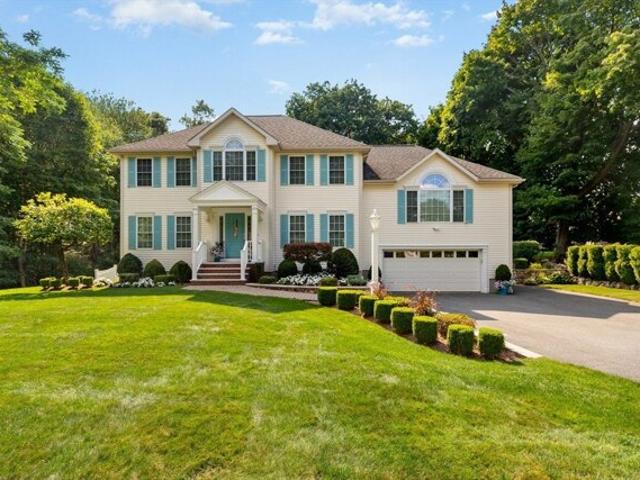 House for sale in Wakefield, Massachusetts