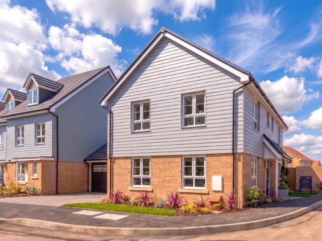 House for rent in Chertsey Halt, Runnymede