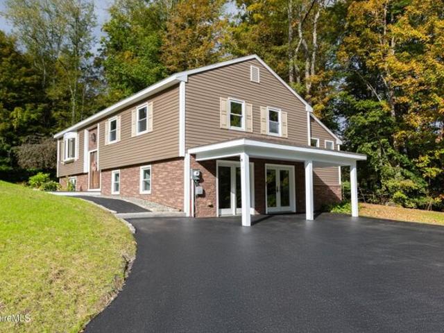 House for sale in Lanesborough, Berkshire County