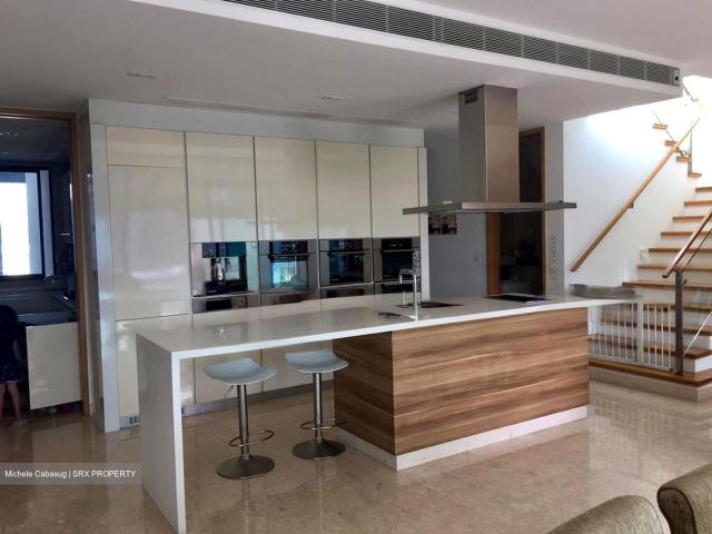 Condominium for sale in Holland