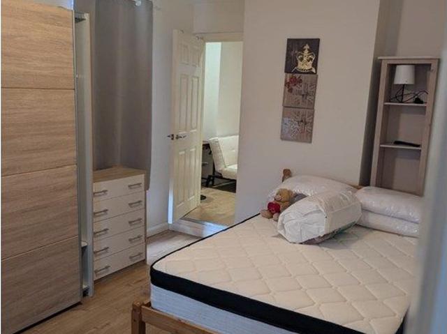 Apartment for rent in Woking, Surrey