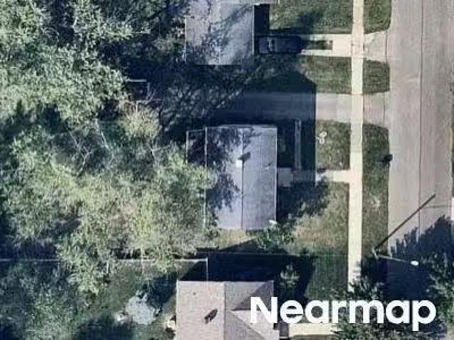 House for sale in Elyria