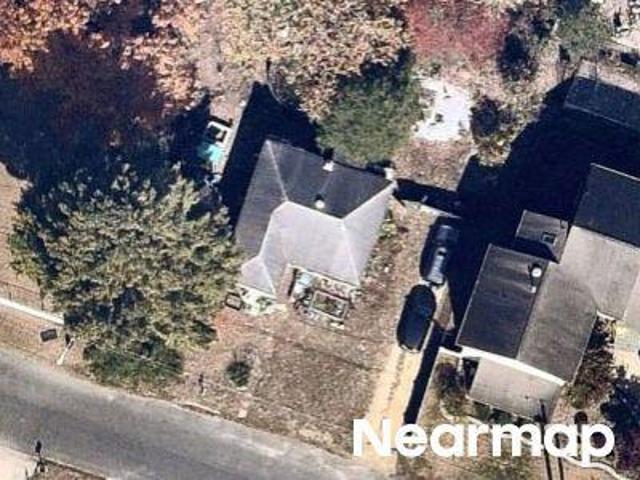House for sale in Woodbury