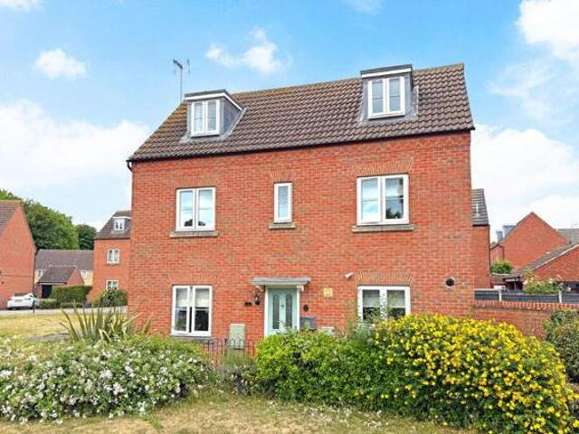 House for sale in Corby Village, Corby