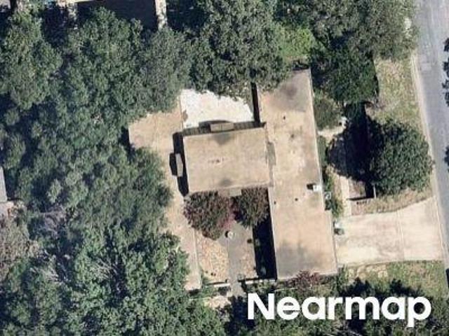 House for sale in Hollywood Park, Bexar County
