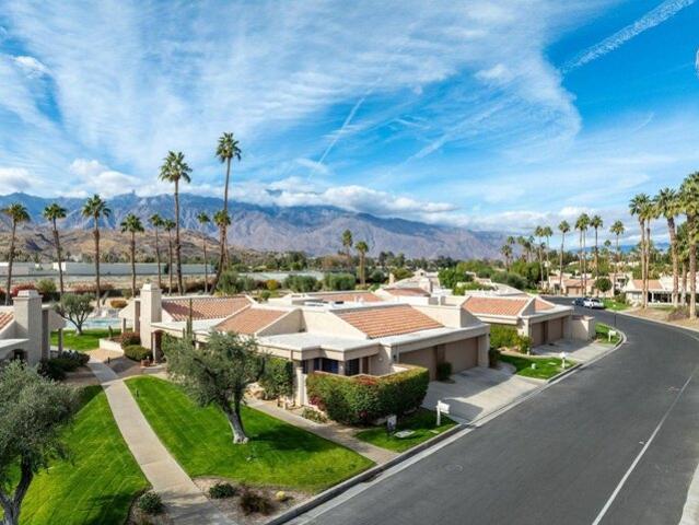 Condo for sale in Cathedral City, California