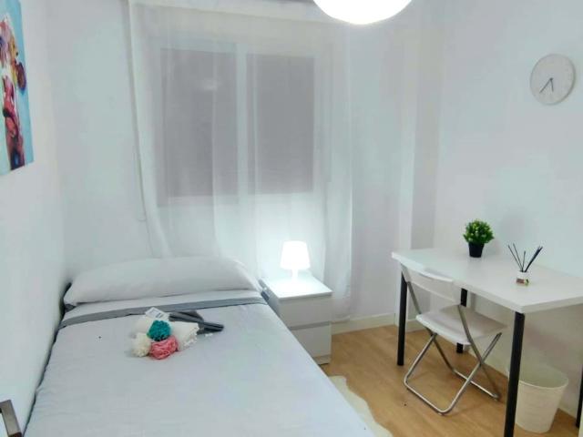 Habitación en alquiler en Oliveros, Almería