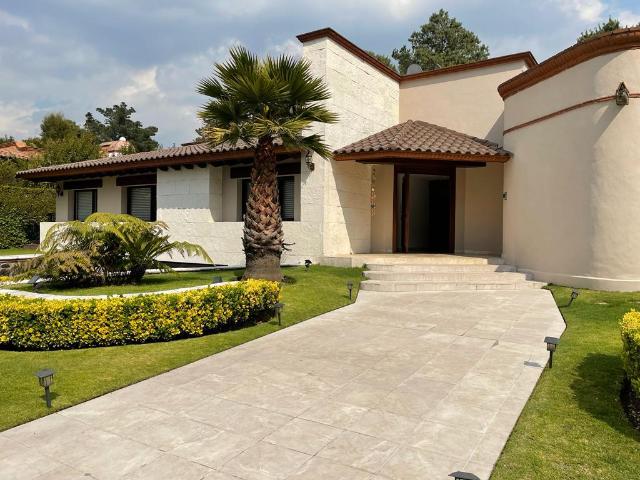 Casa en renta en Colonia Juárez, Fraccionamiento y Club de Golf los Encinos