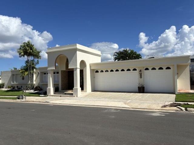 House for sale in San Juan