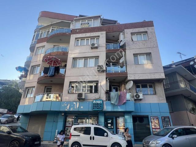 Karabağlar, İzmir içerisinde satılık mülk