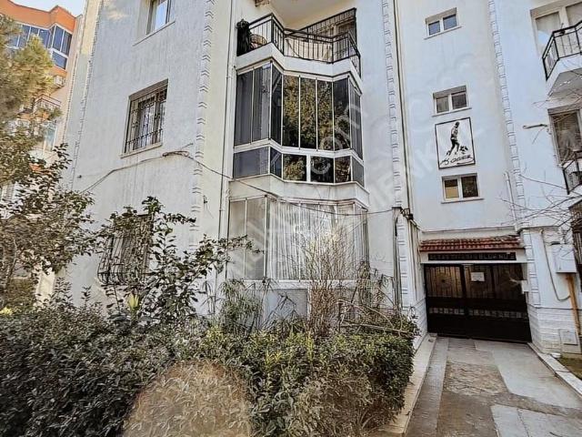 Gaziemir, İzmir içerisinde satılık mülk