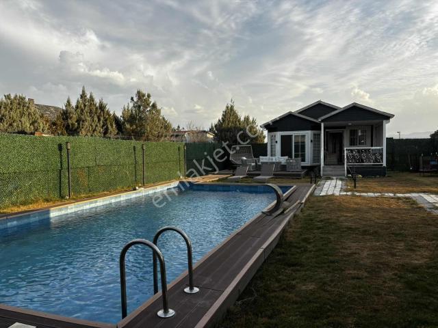 Develi Mahallesi, Menderes içerisinde satılık Villa