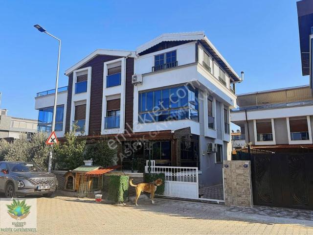 Menderes, İzmir içerisinde satılık Villa