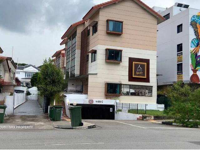 Detached House for sale