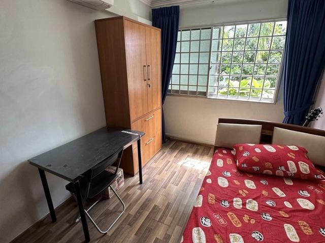 Room for rent in 19 North East, Hougang