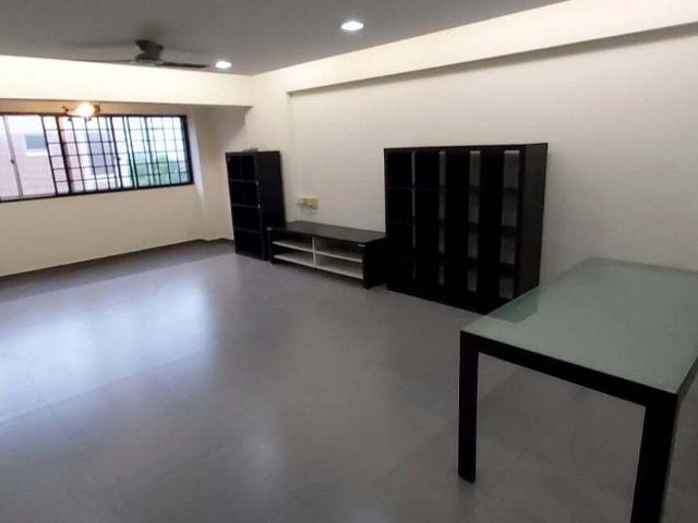 HDB House for rent in Pasir Ris
