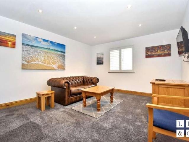 Apartment for rent in Restronguet Passage, Mylor Bridge