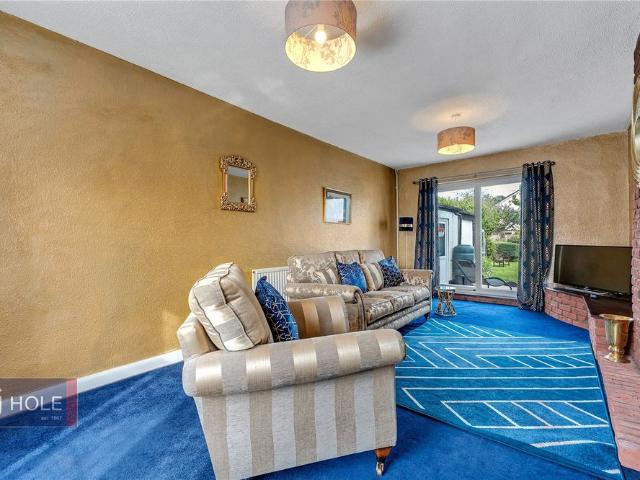 House for rent in Beaufort Park, Catbrain