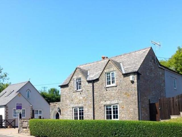 House for sale in Feckenham, City Of Bristol