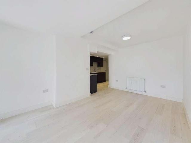 Apartment for rent in Westbury on Trym, Bristol