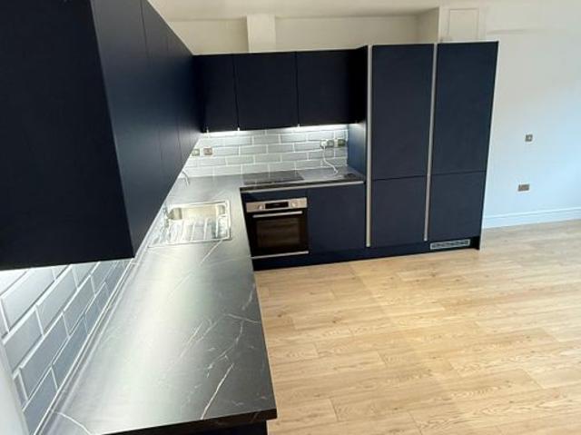 Apartment for rent in Middle Park, Greater London