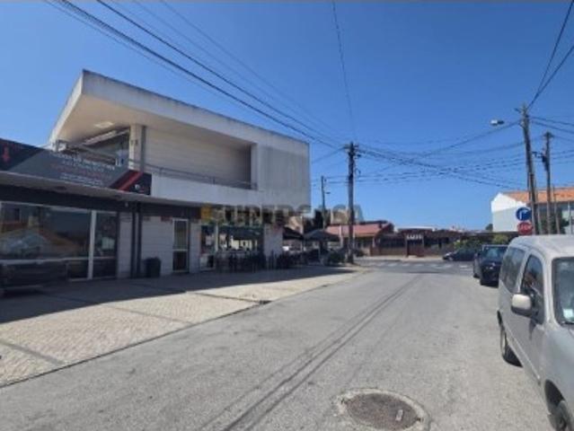 Armazém venda em Quinta da Primavera, Almada