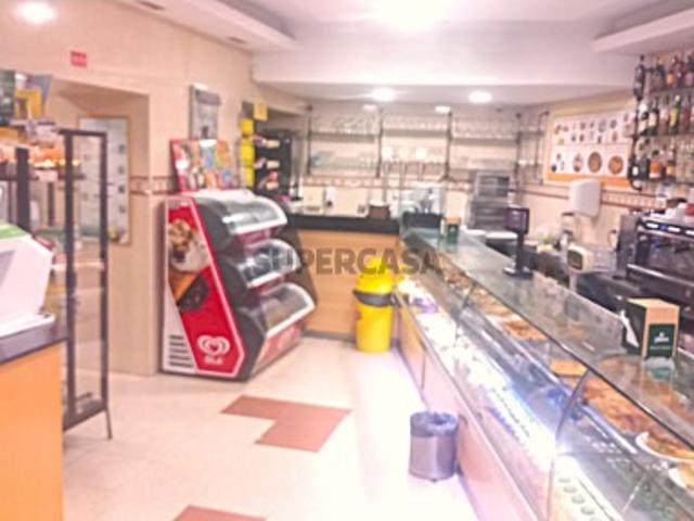 Armazém venda em Lisboa
