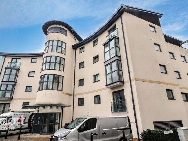 Apartment for rent in Rodbourne, Swindon
