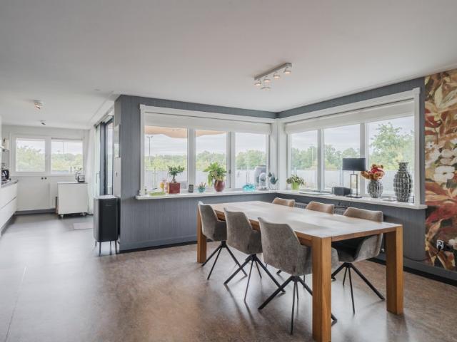 Landhuis te huur in Warmenhuizen, Centrum