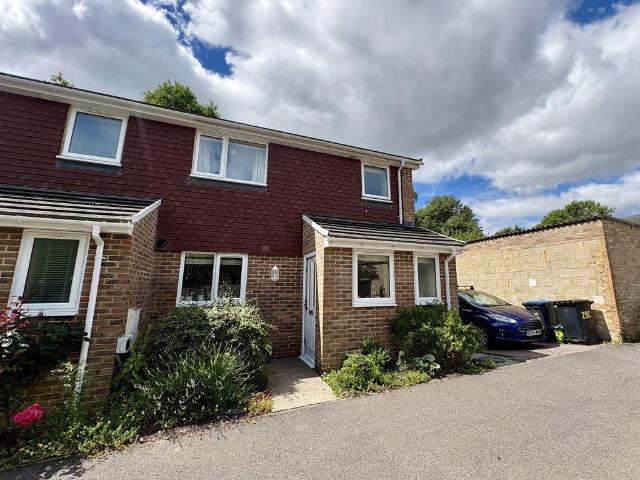 House for rent in Lucastes, Perryfields
