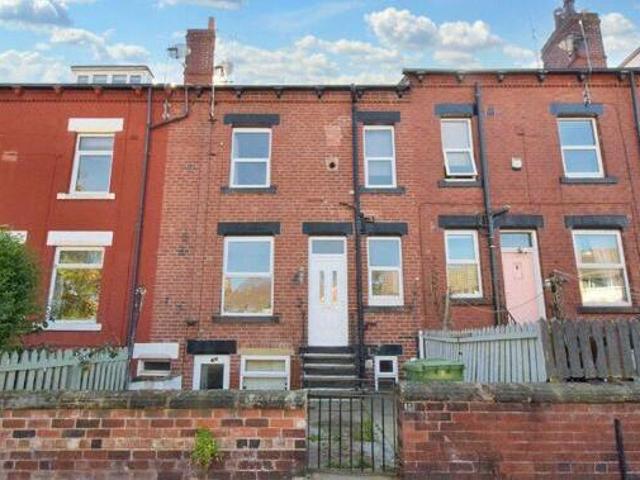 House for sale in Armley, West Yorkshire
