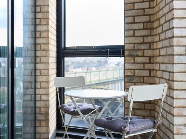 Apartment for rent in Stockwell, Greater London