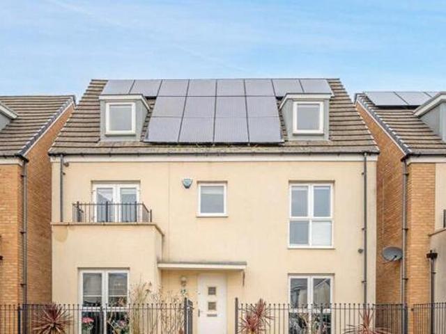 House for sale in Feckenham, City Of Bristol