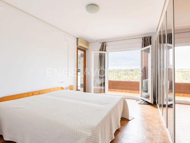 Casa en alquiler en Paterna, la Canyada